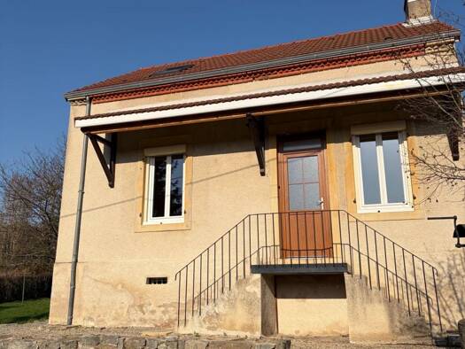 Maison à louer 640 € 3 pièces 2 chambres 70 m² Gourdon 71300