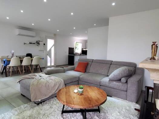 Maison de plain-pied à vendre 449 000 € 5 pièces 4 chambres 110 m² 514 m² de terrain La-Jacquiere Meyzieu 69330