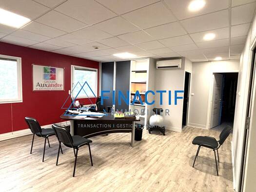 Espace bureau à vendre 365 000 € 135 m² de bureaux Campagne Ouest-Zone Industrielle-Rastel-Ponteils Éguilles 13510