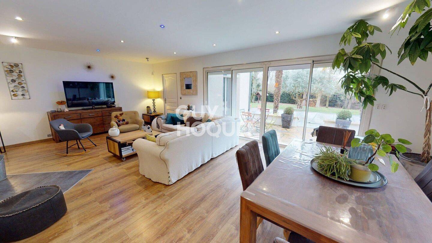 Maison à vendre, 206m², FORGES LES BAINS