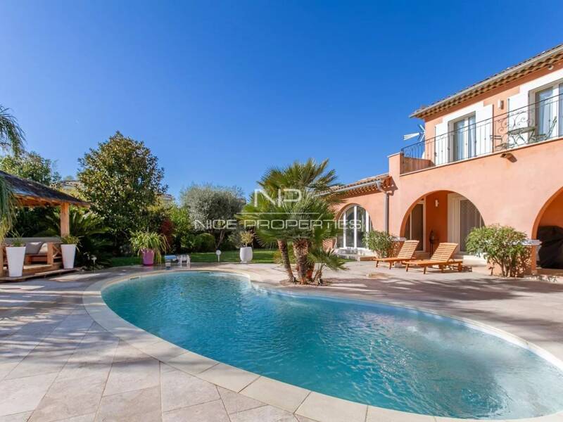 Maison à vendre, 160m², SAINT LAURENT DU VAR