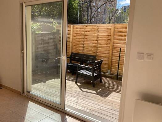 Appartement à louer 595 € 1 pièce 25 m² Belleroche Villefranche-sur-Saône 69400