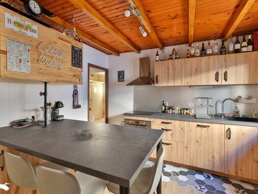 Maison à vendre 149 500 € 4 pièces 3 chambres 110 m² 159 m² de terrain Châteaubernard 16100