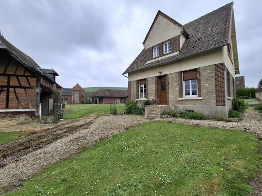 Maison à vendre 240 000 € 5 pièces 3 chambres 90 m² 20 000 m² de terrain Lyons la Foret 27480