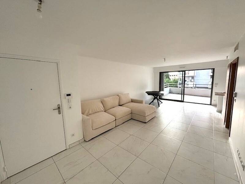 Maison à louer, 80m², MARSEILLE 8E