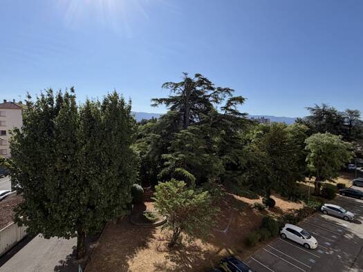Appartement à vendre 103 500 € 2 pièces 1 chambre 42 m² Étage 4/7 Chatiou-Duchesne Romans-sur-Isère 26100