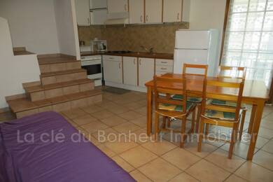 Appartement à louer 705 € 3 pièces 2 chambres 50 m² Étage 1/2 Vinon sur Verdon 83560
