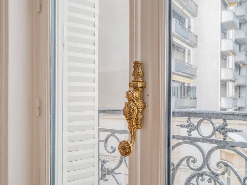 Maison à louer, 270m², PARIS 8E