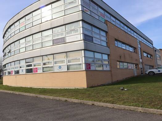 Espace bureau à louer 4 205 € 342 m² de bureaux Les Loges-Montapins Ouest Nevers 58000