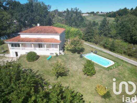 Maison à vendre 340 000 € 8 pièces 6 chambres 200 m² 6 640 m² de terrain Durfort-Lacapelette 82390