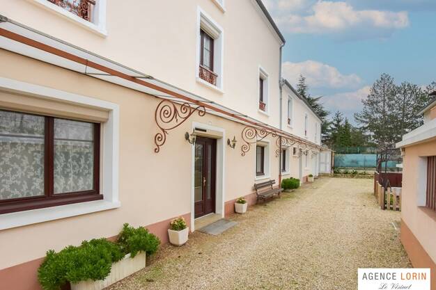 Maison à vendre 890 000 € 11 pièces 7 chambres 242 m² 405 m² de terrain Croissy sur Seine 78290