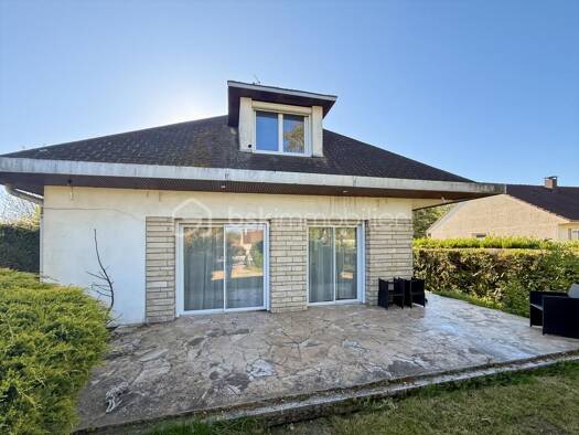 Maison à vendre 170 000 € 5 pièces 4 chambres 196 m² Courlon-sur-Yonne 89140