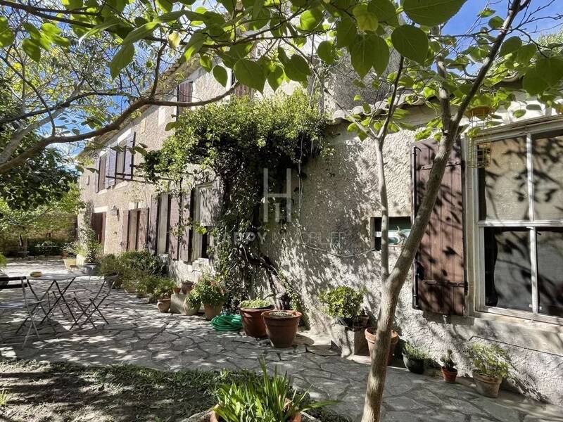 Maison à vendre, 230m², MOURIES