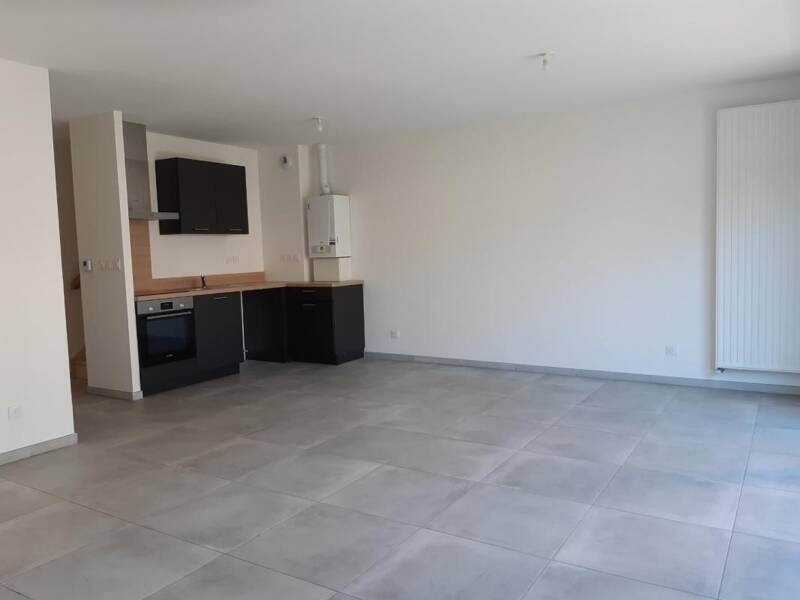 Maison à louer, 88m², FONTAINES SAINT MARTIN