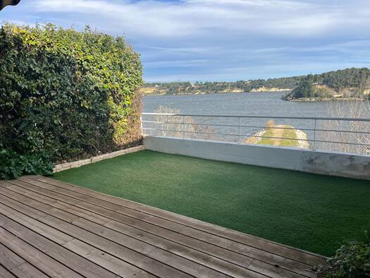 Appartement à louer 1 200 € 3 pièces 2 chambres 66 m² 1er étage Centre Ancien Istres 13800