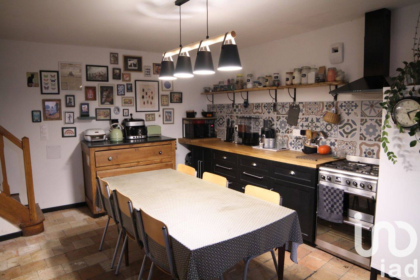 Maison à vendre, 141m², SAINT ETIENNE DE CHIGNY