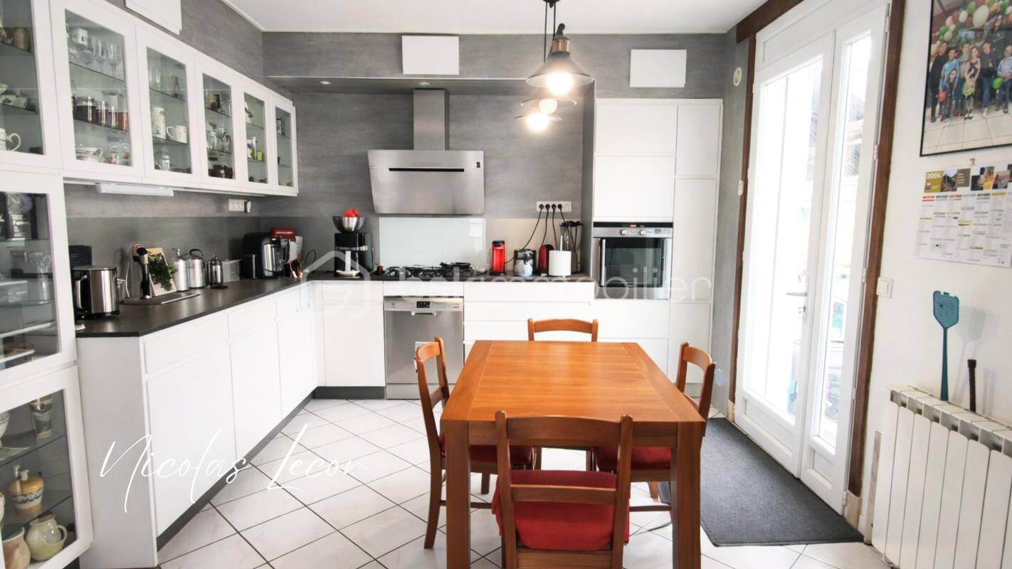 Maison à vendre, 122m², BOURGES