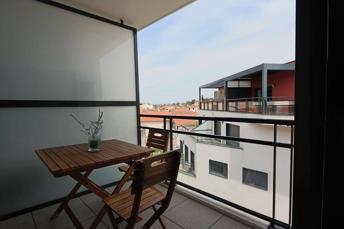 Maison à louer, 44m², TASSIN LA DEMI LUNE