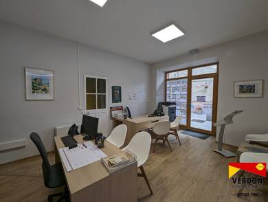 Maison à vendre 109 000 € 7 pièces 3 chambres 165 m² Castellane 04120
