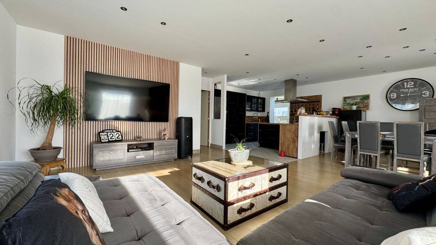 Maison à vendre, 165m², GIVRAND