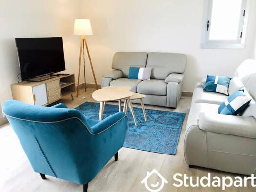 Colocation à louer 400 € 1 pièce 1 chambre 12 m² 10ème étage Montbernage-Pont Neuf Poitiers 86000