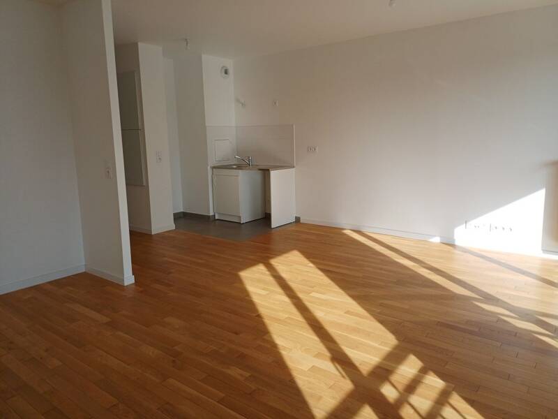 Maison à louer, 38m², SAINT MAUR DES FOSSES