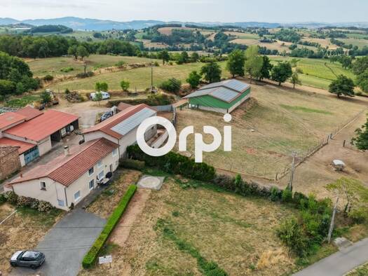 Maison à vendre 465 000 € 5 pièces 4 chambres 109 m² 22 220 m² de terrain Haute-Rivoire 69610
