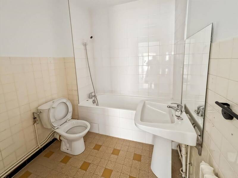 Maison à louer, 48m², LYON 8E