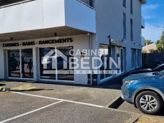 Local commercial à louer 1 256 € 62 m² de surface de vente Mimizan 40200