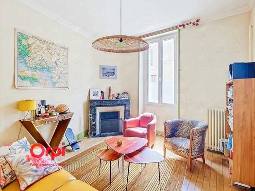 Maison à vendre 488 250 € 5 pièces 4 chambres 123 m² 68 m² de terrain Centre Angers 49100