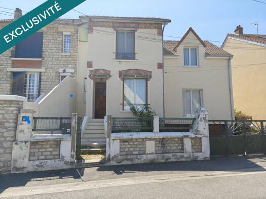 Maison à vendre 359 000 € 7 pièces 4 chambres 141 m² 732 m² de terrain Inter Marche Mantes-la-Jolie 78200