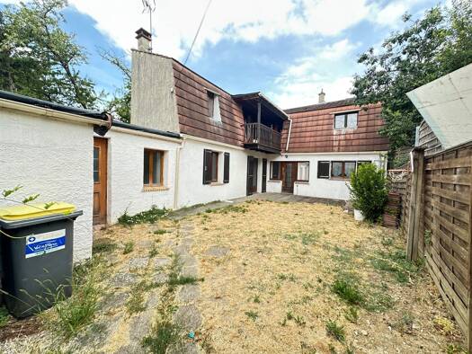 Maison à vendre 293 000 € 4 pièces 3 chambres 105 m² 200 m² de terrain Garges-lès-Gonesse 95140