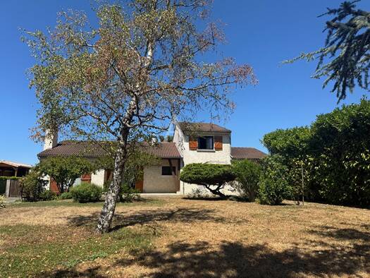 Maison à vendre 179 820 € 6 pièces 5 chambres 146,74 m² 2 663 m² de terrain Vix 85770