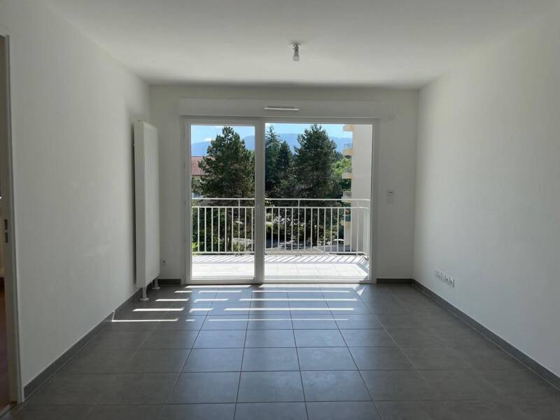 Maison à louer, 38m², SAINT JULIEN EN GENEVOIS