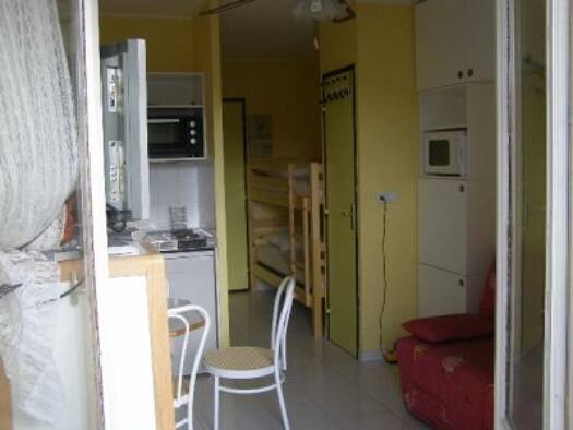 Appartement à louer 435 € 1 pièce 18 m² Lamalou-les-Bains 34240