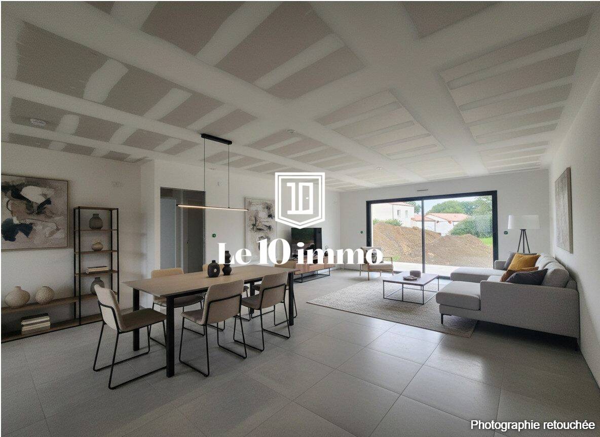 Maison à vendre, 109m², LE MAY SUR EVRE