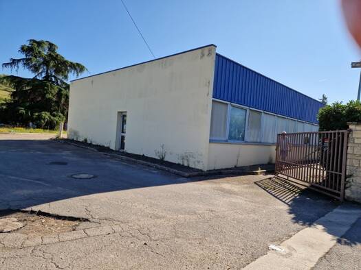 Espace bureau à louer 3 060 € 269 m² de bureaux Ménilles 27120