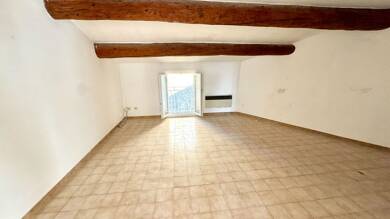 Duplex à louer 1 138 € 6 pièces 4 chambres 104 m² 1er étage Althen des Paluds 84210