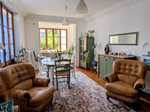 Maison à vendre 192 000 € 9 pièces 5 chambres 220 m² 1 047 m² de terrain Ouest Mirecourt 88500