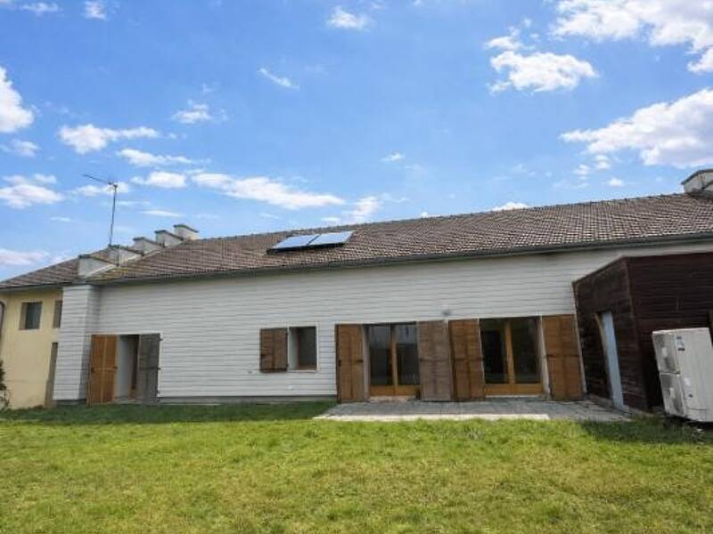 Maison à louer, 141m², PONT SAINTE MARIE