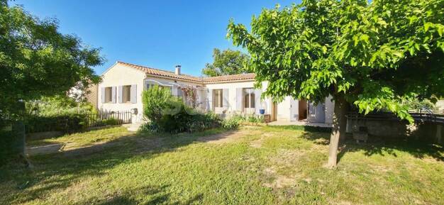 Villa à vendre 330 000 € 6 pièces 4 chambres 140 m² 1 000 m² de terrain Suze-la-Rousse 26790