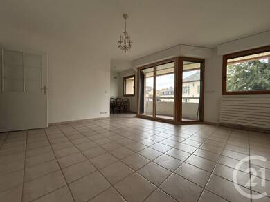 Appartement à louer 1 700 € 3 pièces 2 chambres 66,7 m² 1er étage St Julien en Genevois 74160