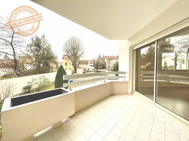 Appartement à vendre 410 000 € 5 pièces 3 chambres 101 m² Étage 1/4 Centre Champagne-au-Mont-d'Or 69410