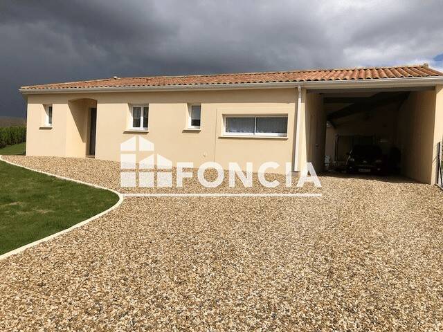 Maison à louer, 117m², CHAZELLES