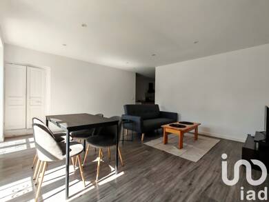 Appartement à louer 560 € 2 pièces 1 chambre 54 m² 1 étages Centre Ville Aubenas 07200