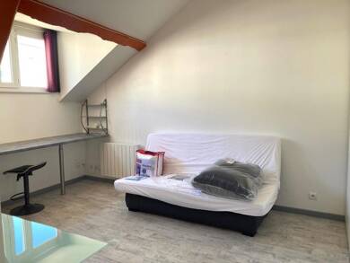 Appartement à louer 330 € 1 pièce 21,4 m² 4ème étage Centre Ville Périgueux 24000