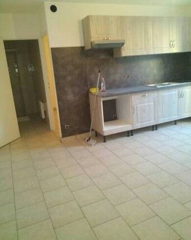 Appartement à louer 400 € 2 pièces 1 chambre Castillon-la-Bataille 33350