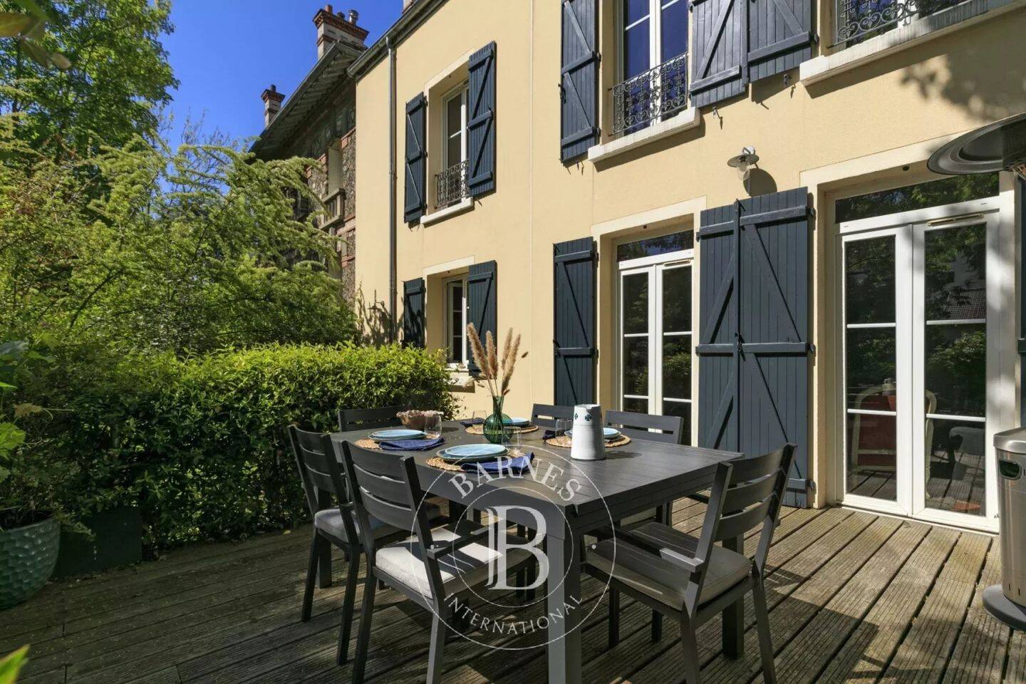 Maison à vendre, 237m², SURESNES