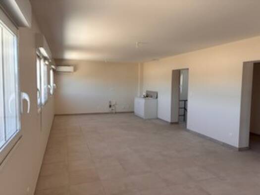 Appartement à louer 975 € 4 pièces 3 chambres 101,2 m² 1er étage Croupillac-Clavières Ales 30100