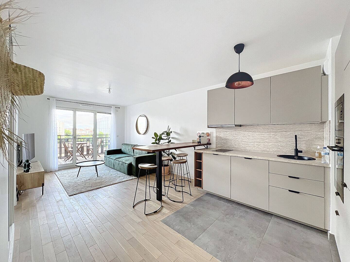 Maison à louer, 42m², COURBEVOIE
